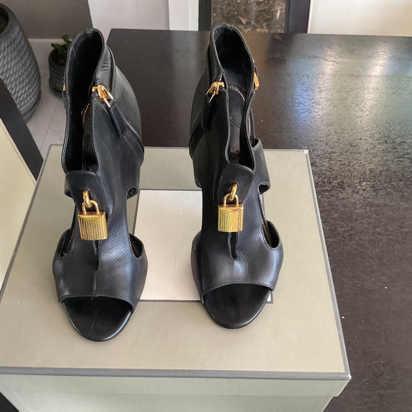 Tom Ford high heels size 10 1/2 B - Picture 1 of 5